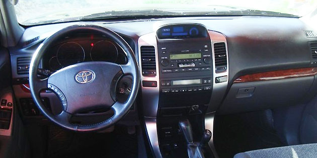 Toyota Landcruiser Radio J12