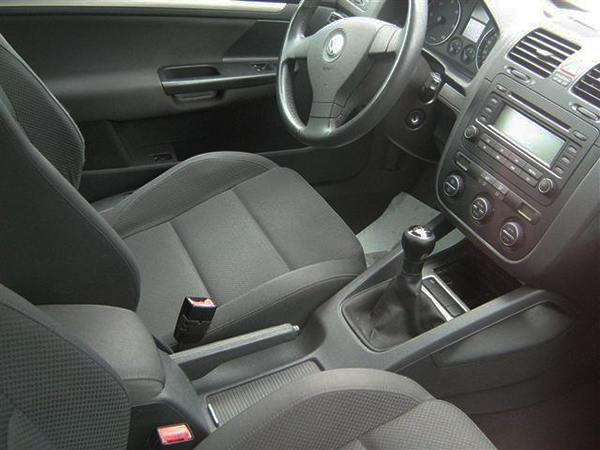 VW Golf V Radiostecker Fahrzeugseitig – Autoradio-Adapter-News