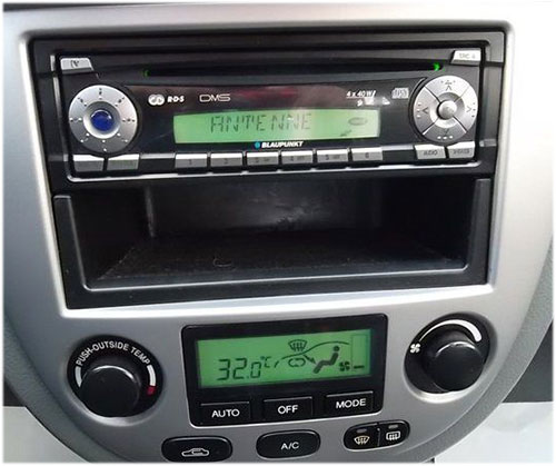 Chevrolet-Nubira-Radio-2008