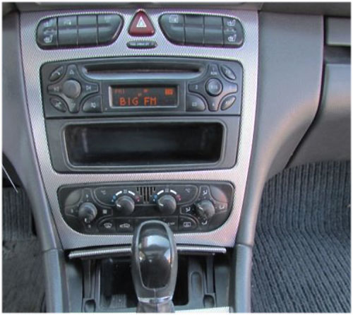 Mercedes-Benc-C230-Radio-2002