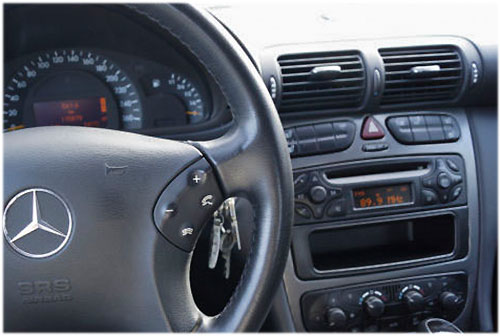 Mercedes-Benc-C270-Radio-2001