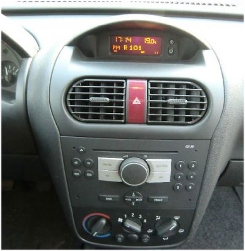 Opel-Combo-Radio-2010