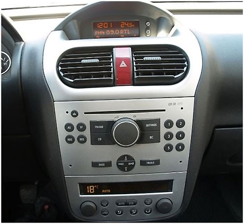 Opel-Corsa-C-Radio-2005