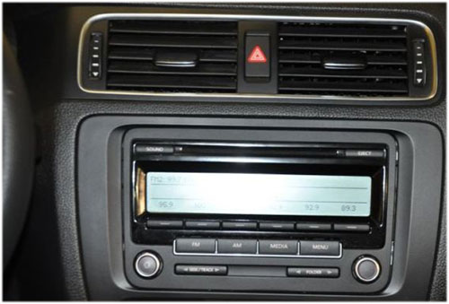 VW-Jetta-Radio-2013